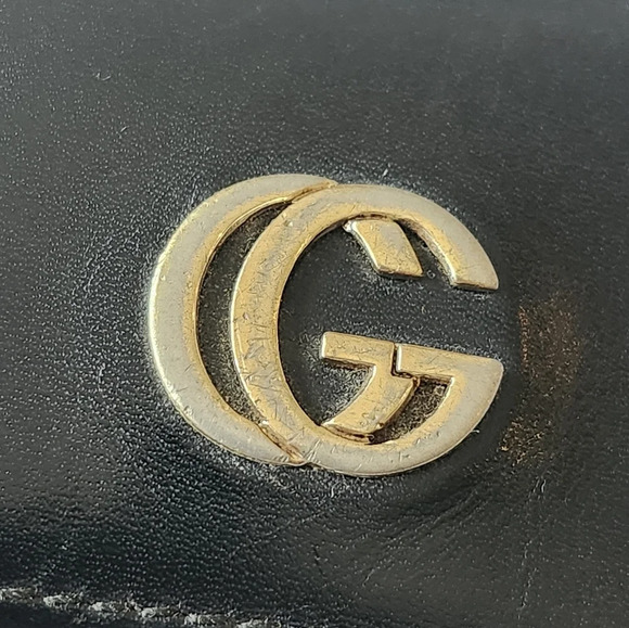 Gucci Marmont Black Leather Key Holder - Picture 2 of 12